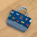 ミニバッグ　辞書バッグなどに　昆虫✨ブルー　裏地キルティング✨