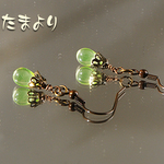 ウランガラス雫のチェコビーズピアスB（イヤリング交換可）