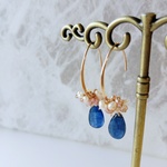 sold out カイヤナイトと淡水パールの華やかピアス《14kgf》