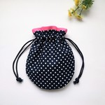 小さい巾着袋　みずたま紺色×濃いピンク