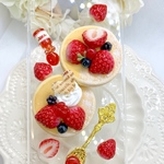 ストロベリーパンケーキのiPhoneXRケース
