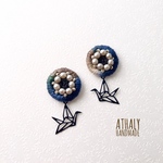 刺繍ピアス ✳︎oritsuru ✳︎black
