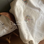 アンティークஐ⋆*レースとお花刺繍のクロス