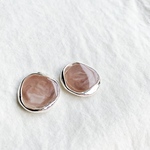 ヴィンテージ風ピアス(シルバー×ベージュ)
