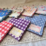 ダブルガーゼ2枚重ねハンカチ選べる２枚セット