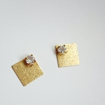 再販！！しかく グリッター マットピアス