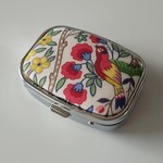 リバティプリントのピルケース  KP
