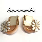 アンティークボタンピアス/イヤリング