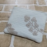 《mina perhonen》forest parade＊フラットポーチ＊white