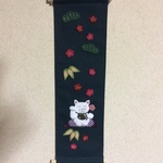   ちりめん細工  招き猫のタペストリー(右手)