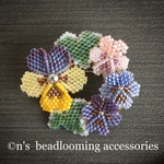 今だけ針、糸付き！シェイプドステッチで作る＊ビオラ(紫、黄色)のリースブローチ