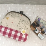 がま口ポーチ＊北欧柄と小さなお花のモチーフ