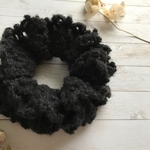 ブラック　綿雪のシュシュ　【ゴム入れ替え可能】