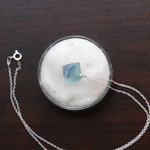 【訳あり品】海色八面体蛍石(フローライト)と銀のネックレス+標本セット【天然鉱物/SV925】