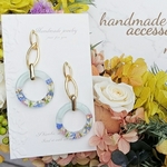 ✨NEW✨レジン×ラウンド♡お花×揺れる♡秋冬ハンドメイドピアス/イヤリング