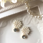 お呼ばれに♡パールとスワロフスキーのピアス／イヤリング　ライトアゾレ