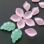 16個・花びら②・桜・ガラスチャーム・ピンク・19112281