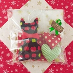 クリスマスギフトセット～リンゴにゃんこ＆ハートのラベンダーサシェＢ