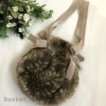 SALE!　再販　エコファー　ふわふわ リボン 巾着バッグ　バンビ　カフェラテ色