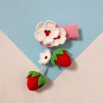 つまみ細工 いちごのベビークリップ