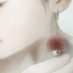 おおぶり　ミンクファー　ヴィンテージパール　フックピアス