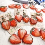 ぷっくりスライスいちご ピアス、イヤリング🍓