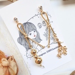 アシンメトリーでおしゃれ♡華奢でも存在感抜群の上品なゴールドピアス