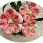 ピンクの小花のカチューシャ