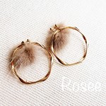 【2way】ミンクファーと大ぶりゴールドリングのピアス☆イヤリング☆アレルギー対応☆イヤリング☆サージカルステンレス☆ノンホールピアス☆ゴールド