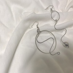 語尾に「 っ 」を入れなきゃ死んでしまう女がつけるピアス