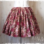 裾かなりふわふわ！お腹周りはスッキリ！膝下丈ギャザースカート（赤×薔薇柄） 