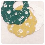 マーガレット柄のもくもくスタイ❁花柄