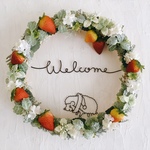 ハリネズミのWelcomeストロベリーガーデンリース