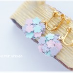 パステルカラーのぷち小花　イヤリング or　ピアス　-山羊革-