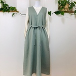 リネン🌱k様専用カートＶネックのシンプルサロペットワンピースサッシュベルト付🌱ミントグリーン