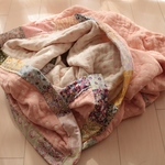 【 受注生産品 】 140cm×200cm　シングルサイズ　水玉６重ガーゼと花柄縁取りパッチワーク　ふんわりガーゼケット　タオルケット　お昼寝　ソファーカバー　インテリア