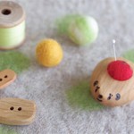 『新作』ハリネズミ赤ちゃんの羊毛ピンクッション【針山】りんご