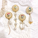 選べるカラー&チャーム アンティークローズペイントイヤリング/ピアス