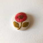 ellipseの花 Ⅱ 刺繍 ブローチ    サーモンピンク