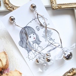 アシンメトリーでおしゃれ♡シルバー×クリアのモードな大ぶりピアス