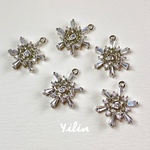 雪のチャーム☆銀色パーツ☆15mm☆A級ビーズキュービックジルコニア☆2個入り☆KP020