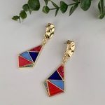 赤青カラーが鮮やかなレジンピアス～pierced earrings