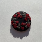 ★手刺繍★くるみボタン★ヘアゴム