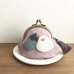 なすびにより添う文鳥さんのがま口