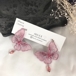 butterfly / pink