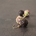 カラーチョコトリュフのピアス／イヤリング