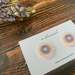 刺繍とビーズのお花ピアス(イヤリング) ベビーピンク