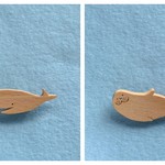 Yさまご予約　クジラ・アザラシ 木のブローチ