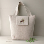 【受注制作】花の刺繍  ベリーのトートバッグ 