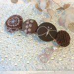 no.322☆ミナペルホネン☆くるみボタンのバレッタ☆ハンドメイド